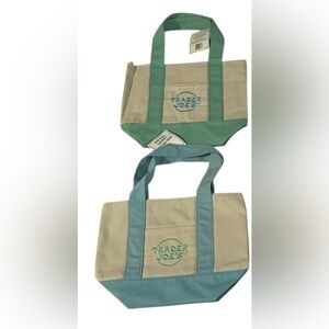 Trader Joe's Canvas Tote Bag in Green and Teal (2)